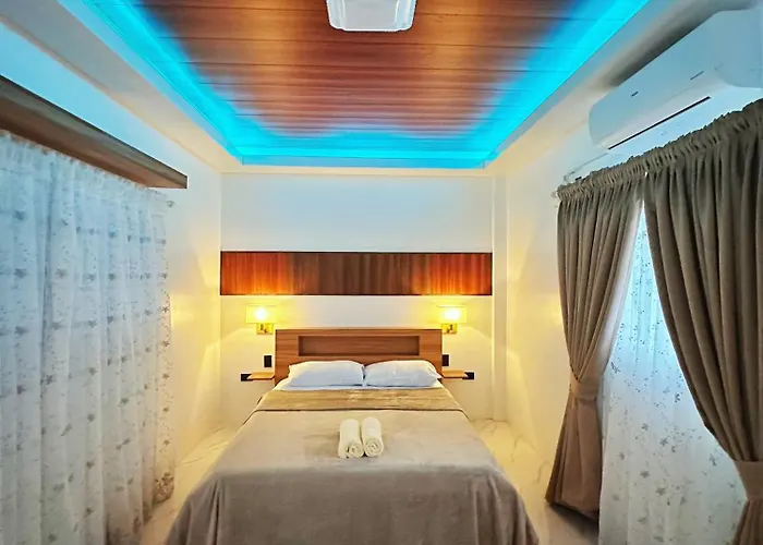 The Paseafic Apartelle Pooc
